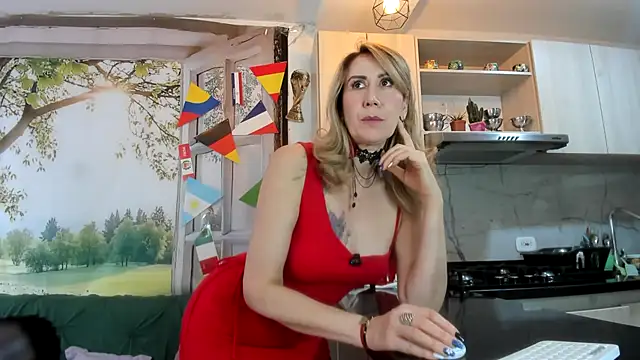 Snapshot of ashleymilf_1 chatting on 07/08/26, 05:39 ashleymilf 1 online show from 07/08/26, 05:39