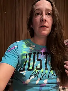 Mini And The Bear online show from 02/13/26, 07:10