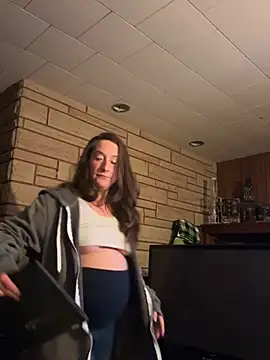 Mini And The Bear online show from 02/25/26, 12:09