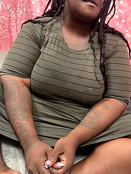 Snapshot of bbwkandi94 chatting on 10/30/25, 05:24 bbwkandi94 online show from 10/30/25, 05:24