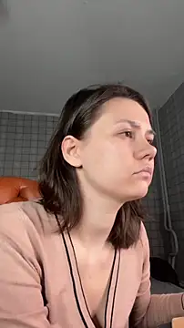 Snapshot of NinaVI chatting on 09/14/25, 06:29 NinaVI online show from 09/14/25, 06:29