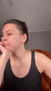 NinaVI online show from 11/16/25, 07:08