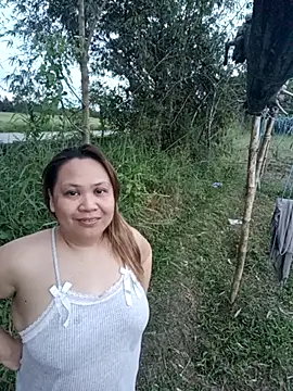 Snapshot of Sweet_asian_kylie chatting on 10/28/25, 09:24 Sweet asian kylie online show from 10/28/25, 09:24