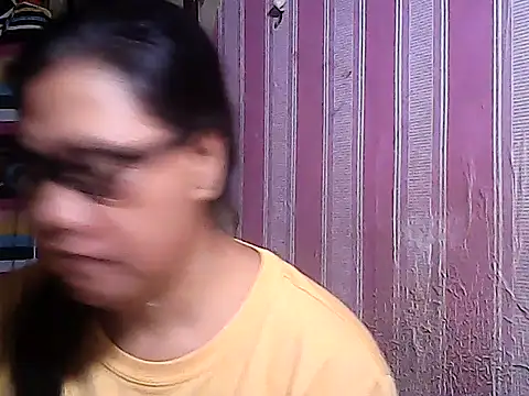 sweetsosie18 online show from 09/19/25, 07:21