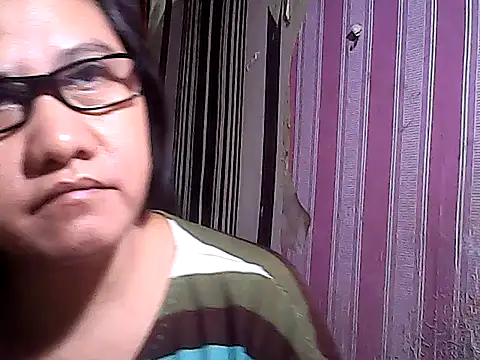 sweetsosie18 online show from 10/04/25, 11:19