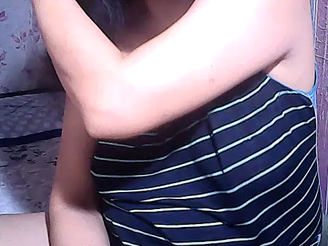 sweetsosie18 online show from 10/07/25, 10:01