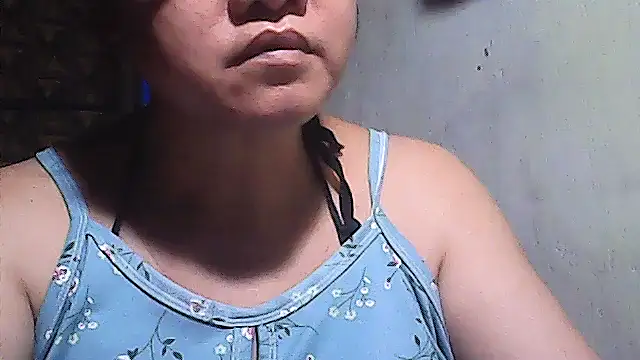 sweetsosie18 online show from 04/18/26, 08:07