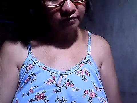 sweetsosie18 online show from 07/17/26, 04:23