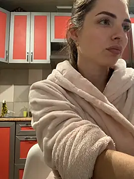 SeducingYoghourt online show from 11/26/25, 04:30