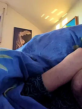 makau1 online show from 12/25/24, 07:35