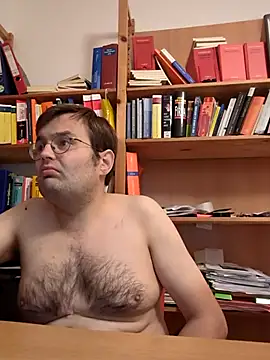 makau1 online show from 09/30/25, 05:40