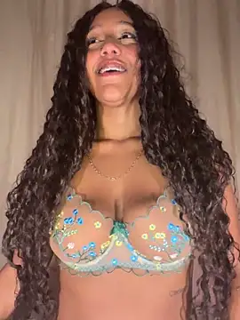 Kaiisa  online show from 10/27/25, 12:04