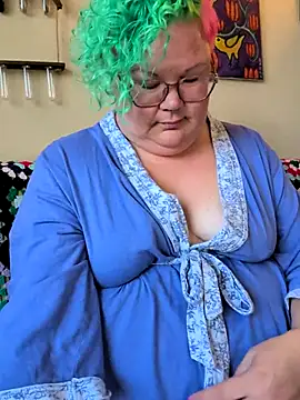 Snapshot of PotOfGreer chatting on 09/12/25, 03:01 PotOfGreer online show from 09/12/25, 03:01