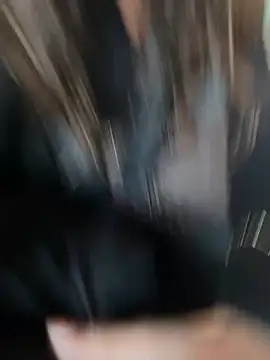 Snapshot of amanilouve chatting on 03/01/26, 04:09 amanilouve online show from 03/01/26, 04:09