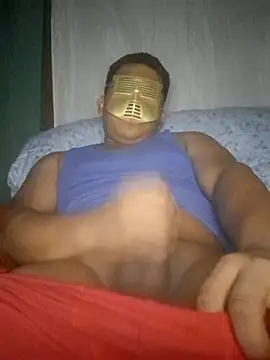 Efrain2090 online show from 09/30/25, 07:57