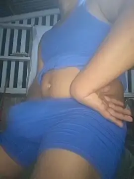 Efrain2090 online show from 10/03/25, 07:16