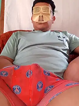 Efrain2090 online show from 01/15/26, 08:34