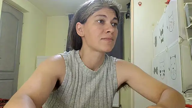 Snapshot of MercyLove chatting on 06/19/26, 05:28 MercyLove online show from 06/19/26, 05:28