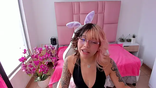 Snapshot of katalina_garcia chatting on 02/28/26, 07:48 katalina garcia online show from 02/28/26, 07:48