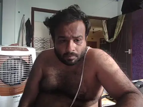 Snapshot of sura11311 chatting on 06/26/26, 04:39 sura11311 online show from 06/26/26, 04:39