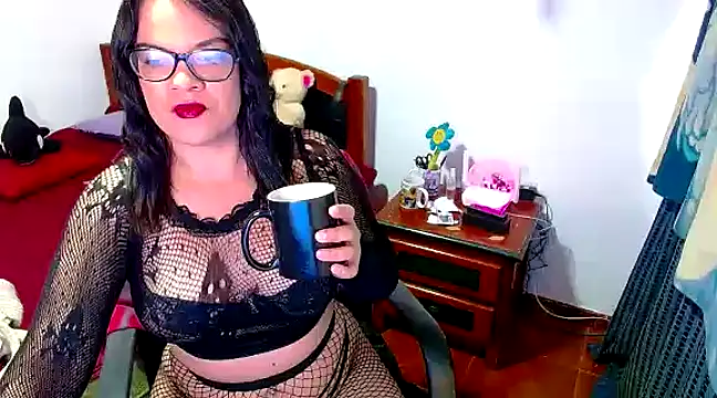 Snapshot of luchiana_hott21 chatting on 12/09/24, 03:44 luchiana hott21 online show from 12/09/24, 03:44