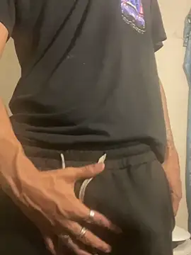 Snapshot of Big_papirocky chatting on 10/17/25, 03:31 Big papirocky online show from 10/17/25, 03:31