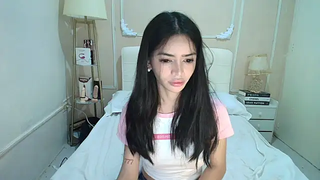 xTransQueenx online show from 04/04/26, 03:31