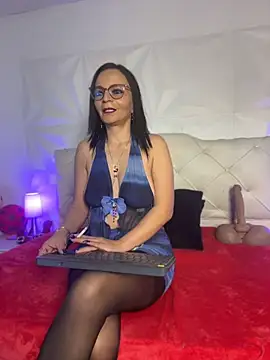 Miss ellien online show from 07/06/26, 01:30