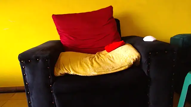 zuluboyxx online show from 10/04/25, 06:55