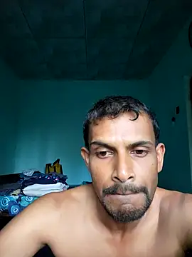 Snapshot of wasaa083 chatting on 10/29/25, 01:08 wasaa083 online show from 10/29/25, 01:08