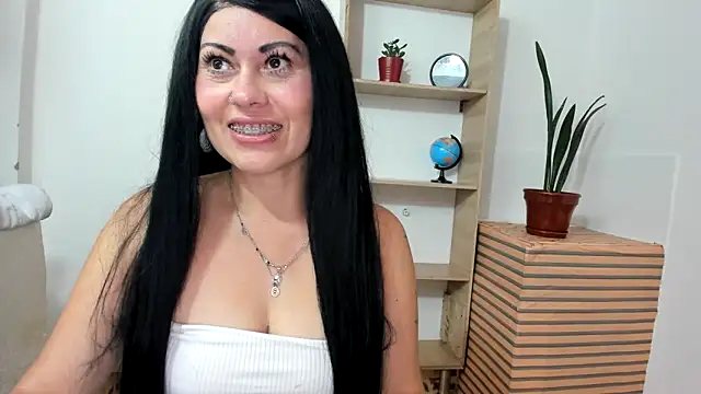 Tania mature online show from 09/26/25, 05:50