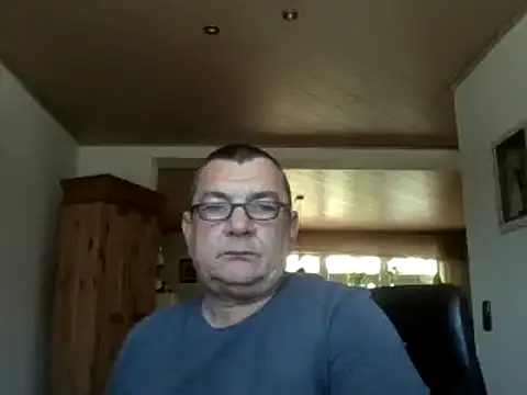 Snapshot of Nobbie444 chatting on 05/25/26, 11:05 Nobbie444 online show from 05/25/26, 11:05