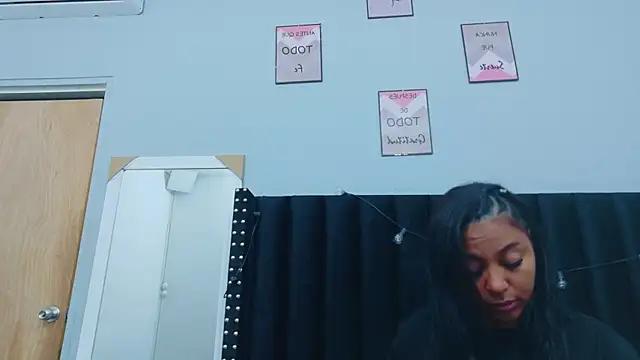 colombiamommy online show from 11/21/25, 12:37