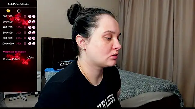 AlanaBrox online show from 10/15/25, 12:22