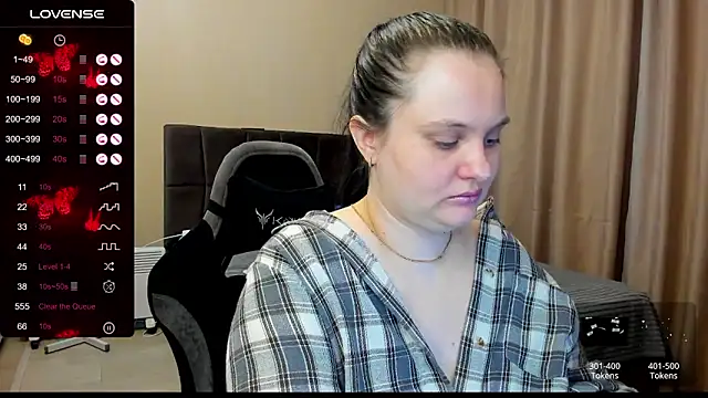 AlanaBrox online show from 12/15/25, 12:26