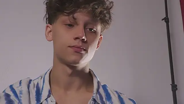 Nicky neal online show from 09/27/25, 01:49