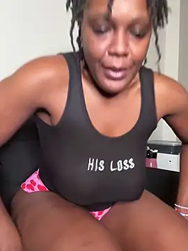 TilaTotti online show from 03/16/25, 01:59