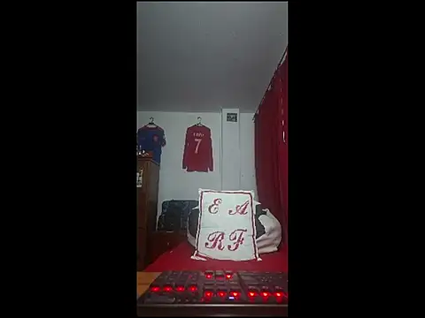 Snapshot of ALBEIROFOOTBALL1992 chatting on 05/17/26, 05:05 ALBEIROFOOTBALL1992 online show from 05/17/26, 05:05