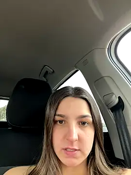 DoriDeluxe66 online show from 11/17/25, 09:59