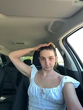 DoriDeluxe66 online show from 04/15/26, 01:07