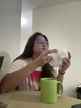 Snapshot of MarieLoveGlamorous chatting on 03/03/25, 02:48 MarieLoveGlamorous online show from 03/03/25, 02:48