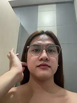 Snapshot of MarieLoveGlamorous chatting on 09/27/25, 06:35 MarieLoveGlamorous online show from 09/27/25, 06:35