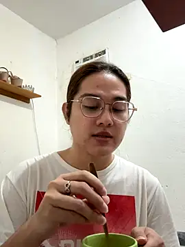Snapshot of MarieLoveGlamorous chatting on 09/30/25, 12:54 MarieLoveGlamorous online show from 09/30/25, 12:54