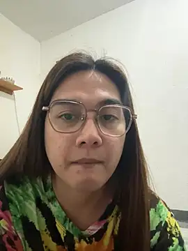 Snapshot of MarieLoveGlamorous chatting on 03/12/26, 05:30 MarieLoveGlamorous online show from 03/12/26, 05:30