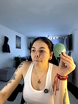 carolina16love online show from 10/19/25, 09:15