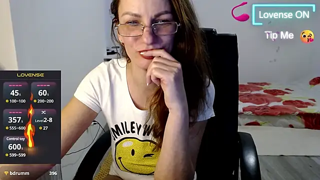 Snapshot of Masha-Mashenka1 chatting on 02/22/25, 03:14 Masha-Mashenka1 online show from 02/22/25, 03:14