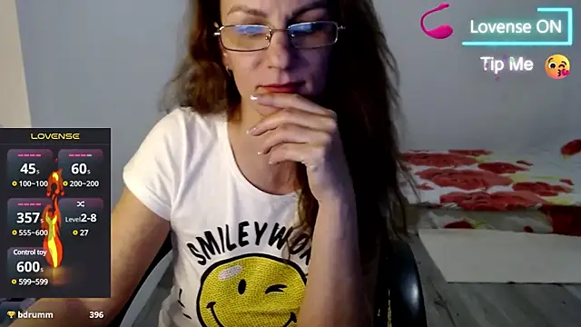 Snapshot of Masha-Mashenka1 chatting on 02/24/25, 02:26 Masha-Mashenka1 online show from 02/24/25, 02:26