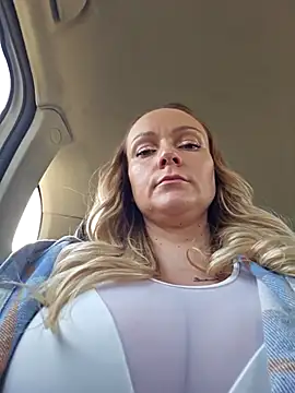 Bondgirl 013 online show from 11/23/25, 10:04