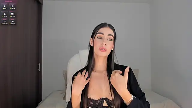 Snapshot of RebeccaBaxter chatting on 03/12/25, 11:33 RebeccaBaxter online show from 03/12/25, 11:33