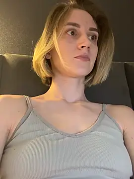 Feral berry 8133 online show from 03/01/25, 02:37